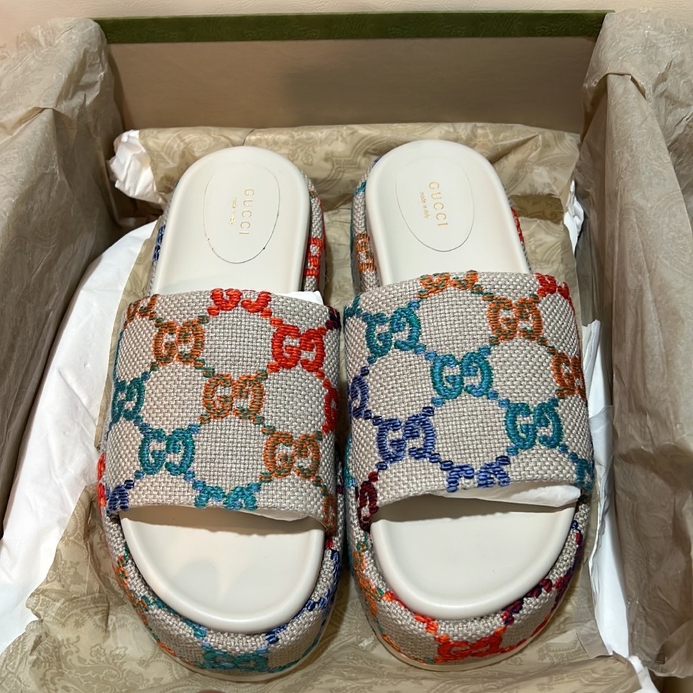 Gucci Platform Slides (Box included)